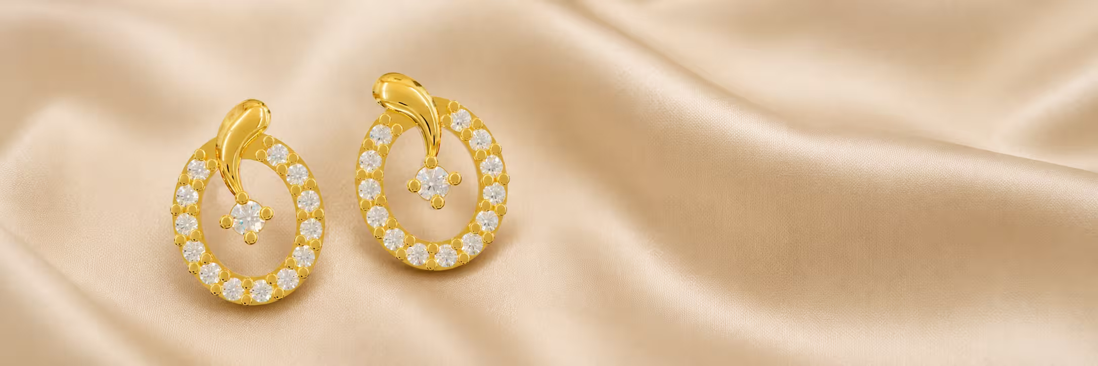 Models showcasing gold jewelry